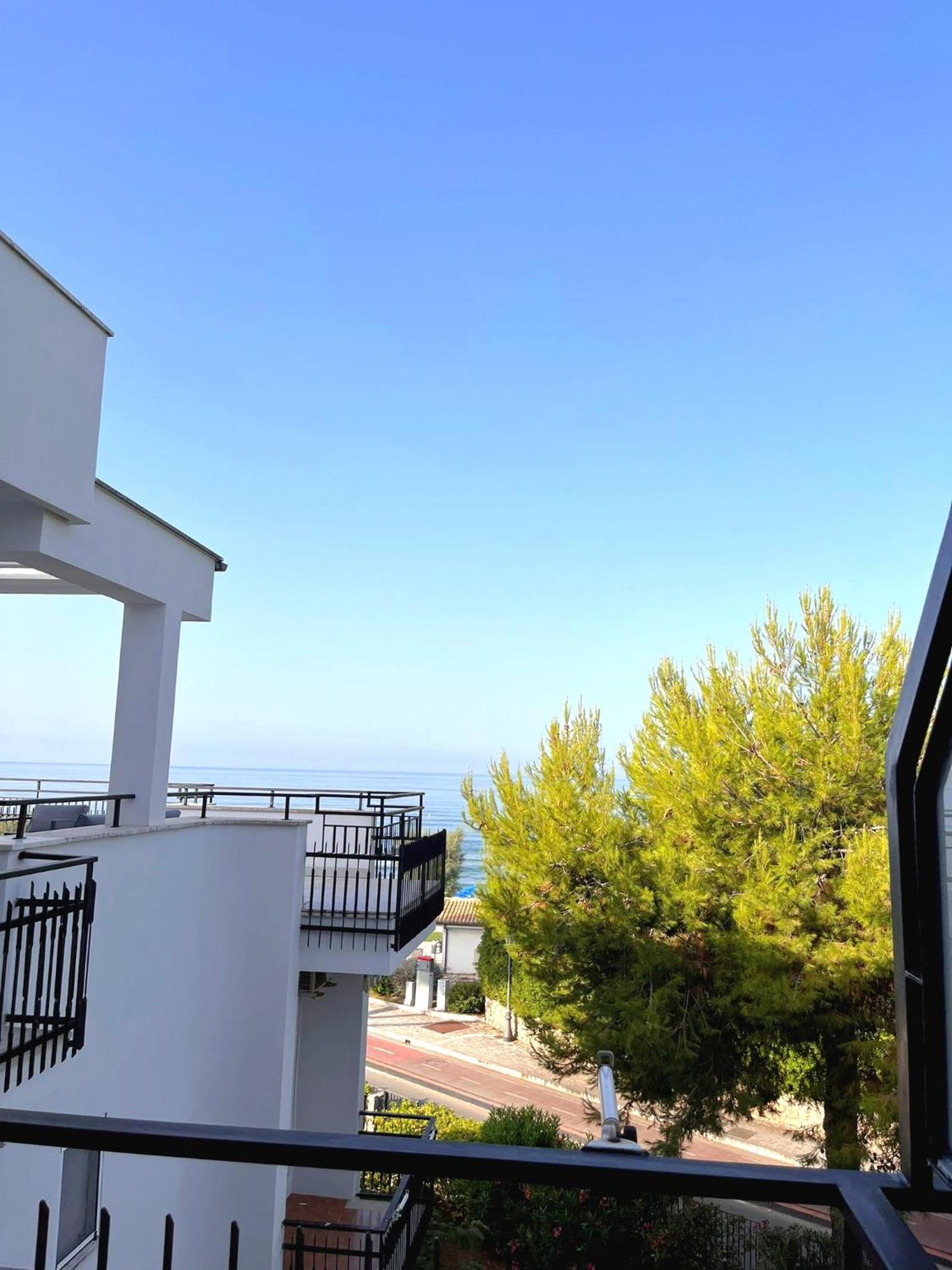 Il Volo Bed and Breakfast Sperlonga Exteriör bild